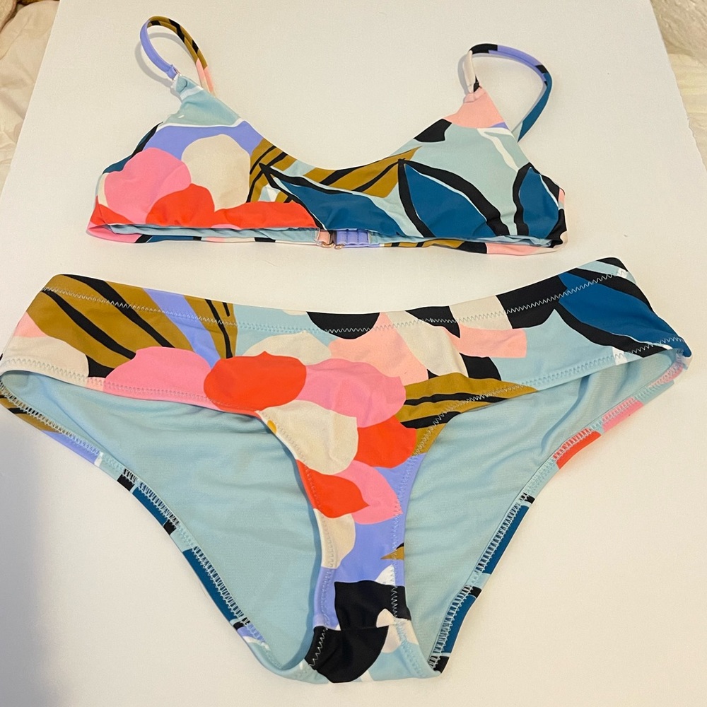 Raisins Swimwear Bikini Small Top Medium Bottom